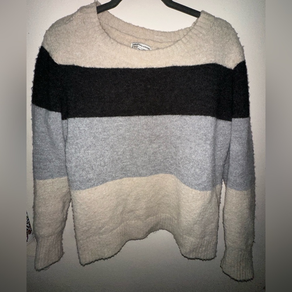 American Eagle Outfitters Cream Grey Black Colorblock Sweater Size Medium